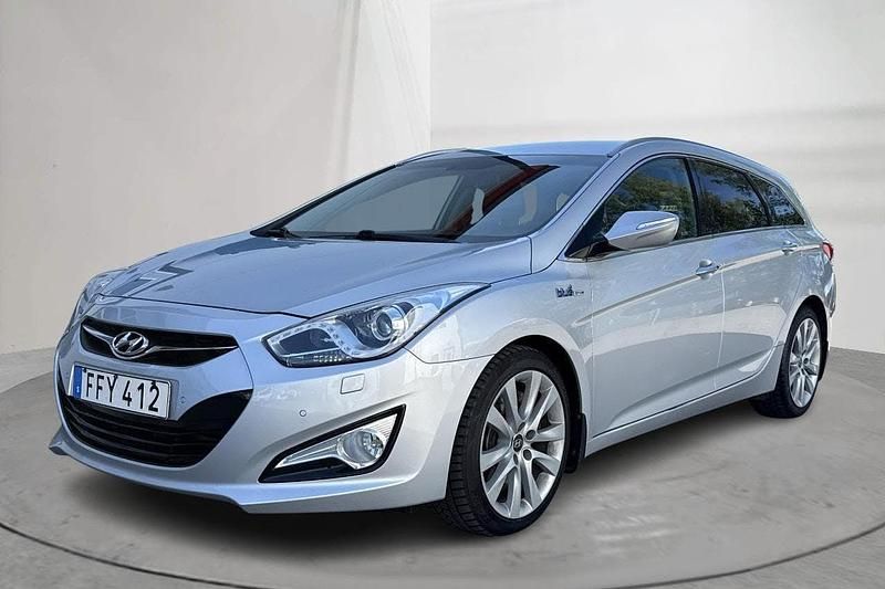 Silver Begagnad 2015 Hyundai i40 Edition | 98 800 kr (Marknadspris) - Bild 1/4