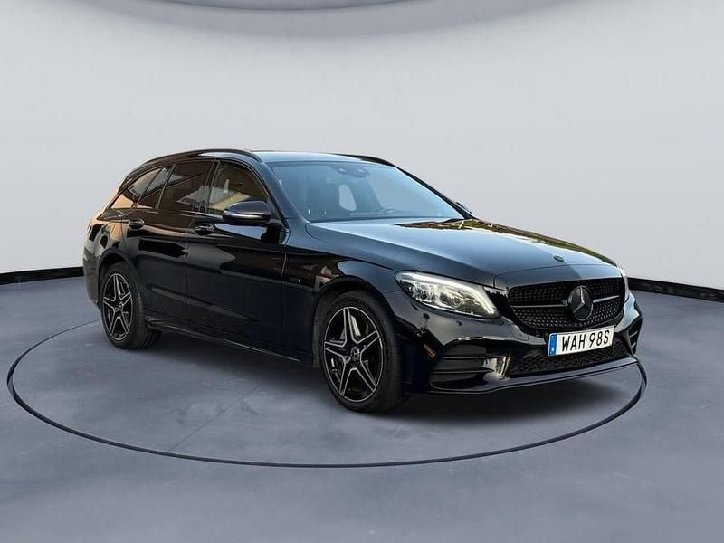 Svart Begagnad 2021 Mercedes C300 AMG Kombi | 279 900 kr (Marknadspris) - Bild 1/4