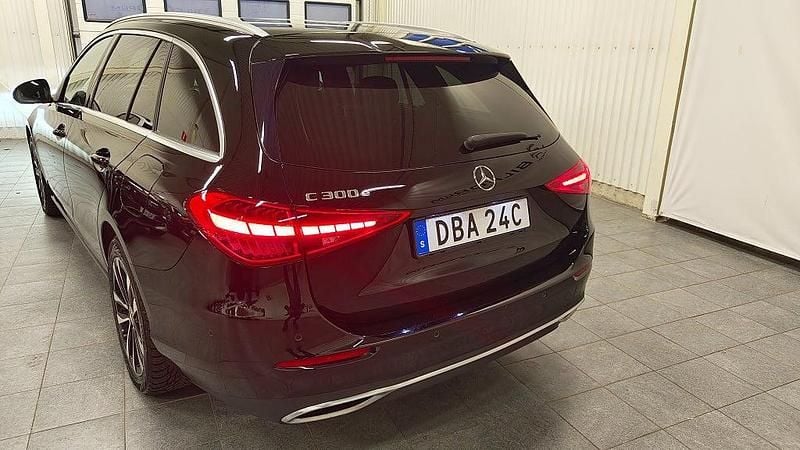 Begagnad Mercedes C300e 204 HK (150 kW) 2022 Svart Kombi