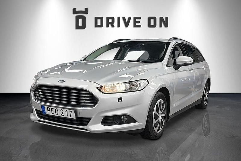 Begagnad Ford Mondeo Trend 150 HK (110 kW) 2017 Grå Kombi