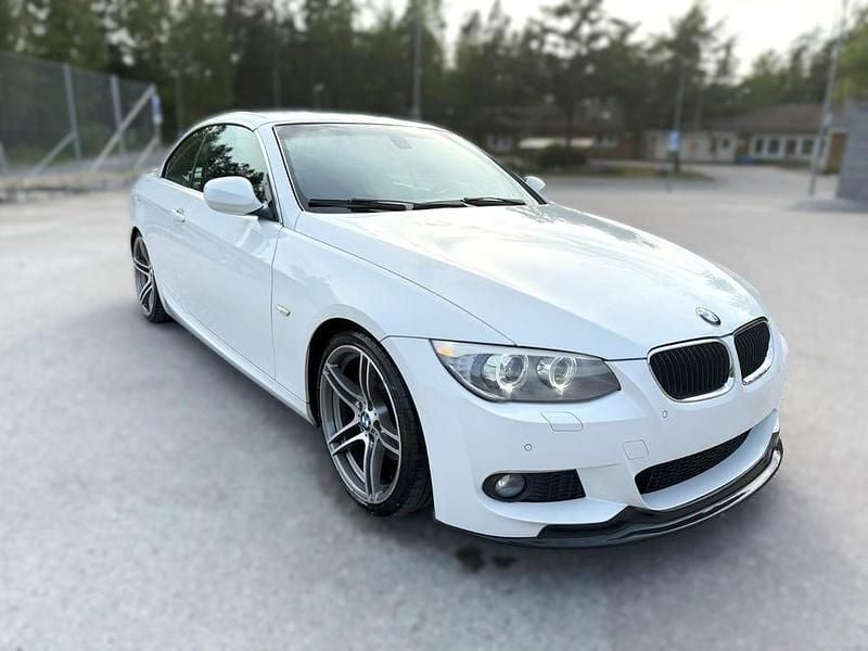 Begagnad BMW 320 Comfort Edition 184 HK (135 kW) 2010 D, convertible lci comfort m sport 19" Cab