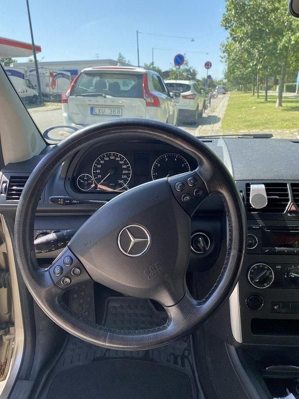 Brun Begagnad 2006 Mercedes A150 Halvkombi | 16 500 kr - Bild 1/4