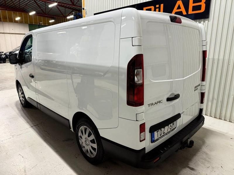 Begagnad Renault Trafic 125 HK (91 kW) 2019 Vit Minibuss
