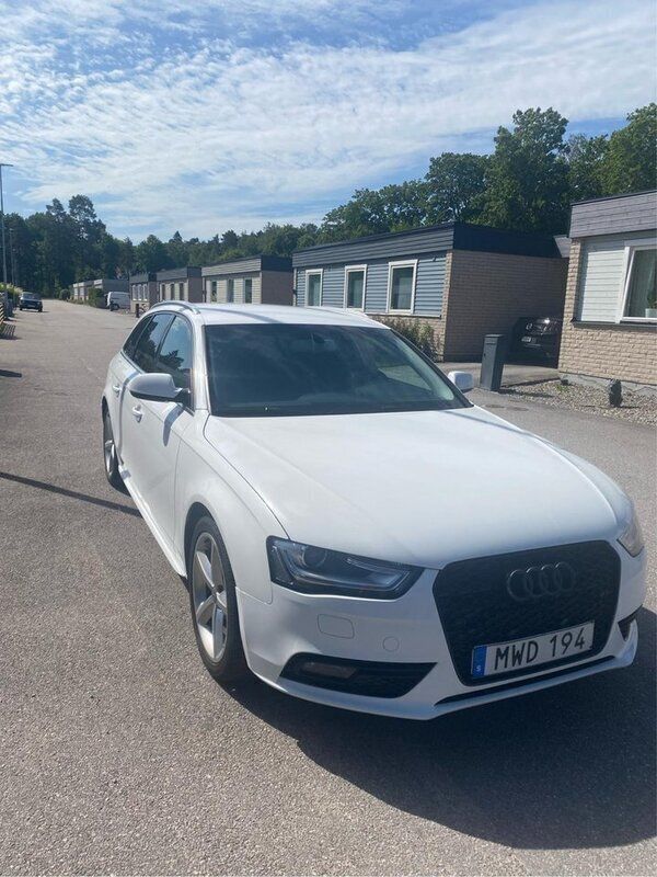 Vit Begagnad 2013 Audi A4 Kombi | 72 000 kr (Bra pris) - Bild 1/4
