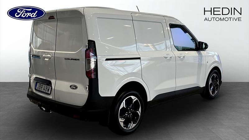 Ny Ford Courier Limited 100 kW (136 HK) 2025 Frozen white Minibuss