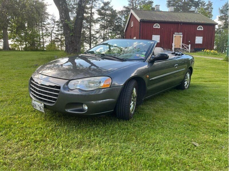 Grå Begagnad 2004 Chrysler Sebring Cabriolet Cab | 55 000 kr - Bild 1/4