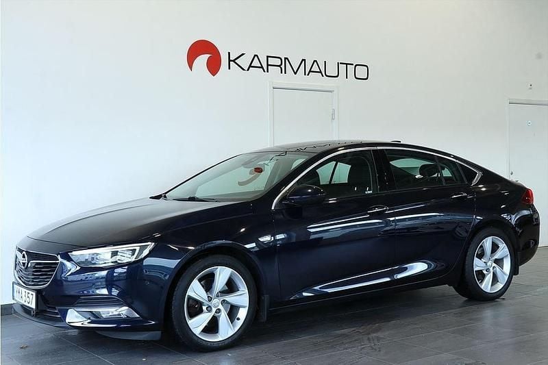Blå Begagnad 2017 Opel Insignia Business Halvkombi | 149 900 kr (Marknadspris) - Bild 1/4