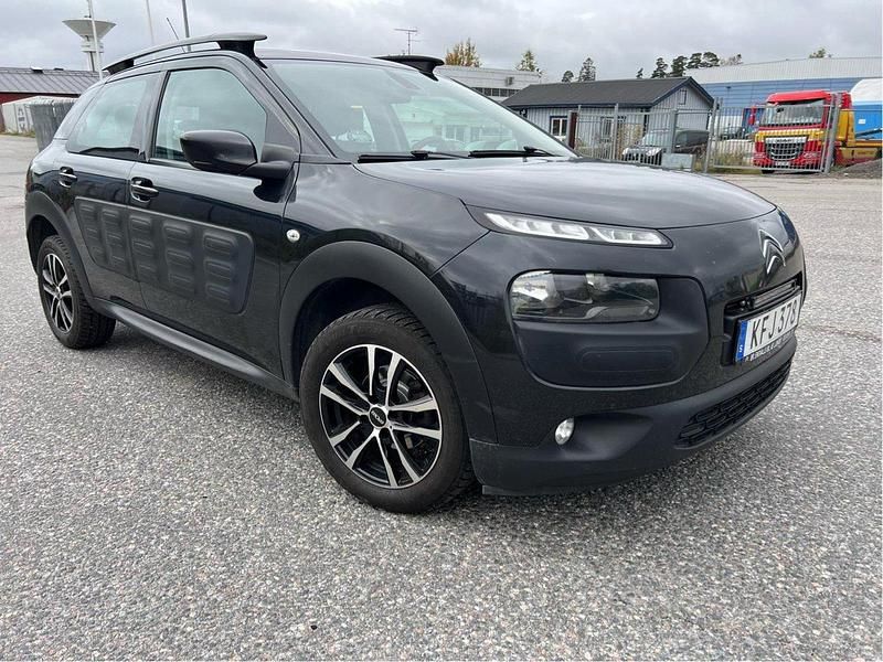 Svart Begagnad 2015 Citroën C4 Cactus Halvkombi | 72 000 kr (Dyr) - Bild 1/4