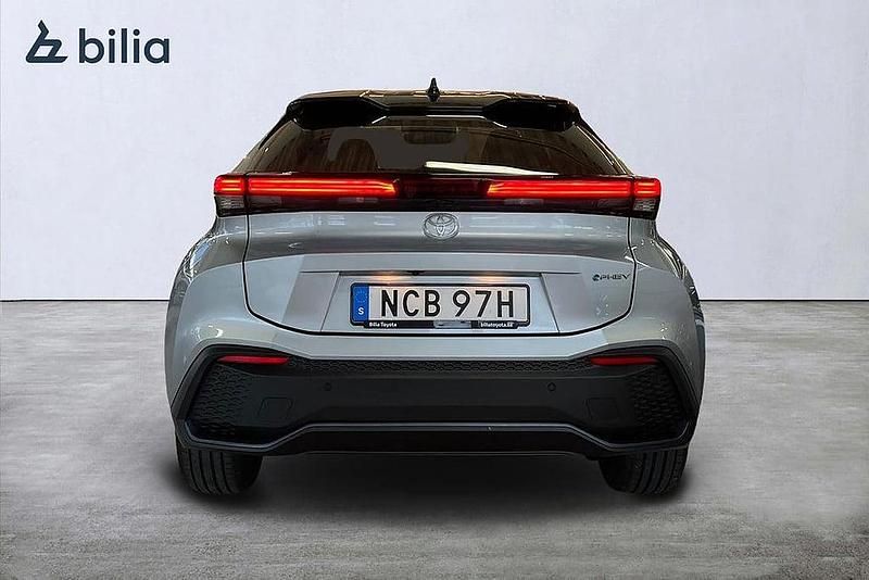Begagnad Toyota C-HR Style 226 HK (166 kW) 2025 Silver SUV