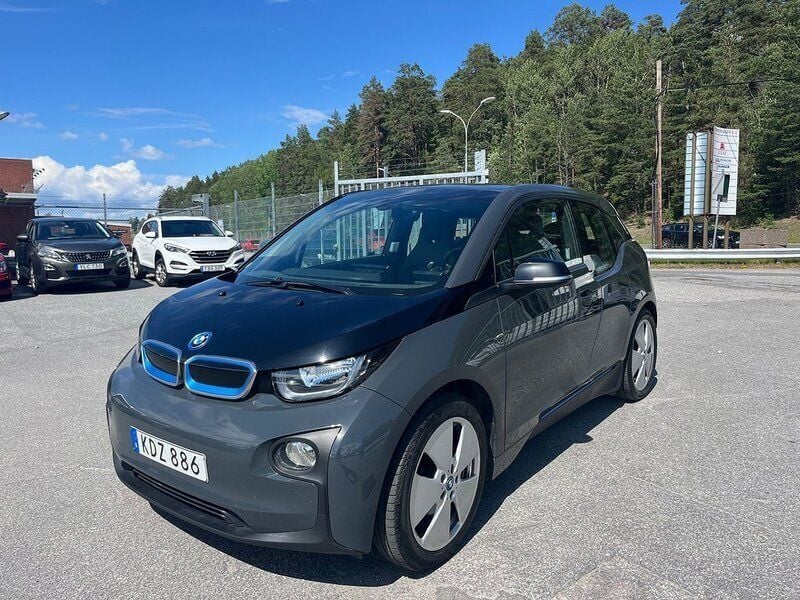 Begagnad 2016 BMW i3 Comfort Edition Halvkombi | 139 900 kr - Bild 1/4