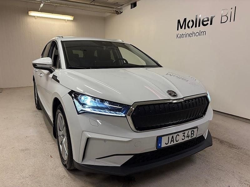Begagnad Skoda Enyaq iV 194 kW (265 HK) 2023 Vit SUV