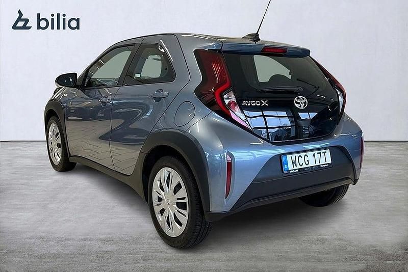 Ny Toyota Aygo X Play 72 HK (52 kW) 2025 Grå SUV