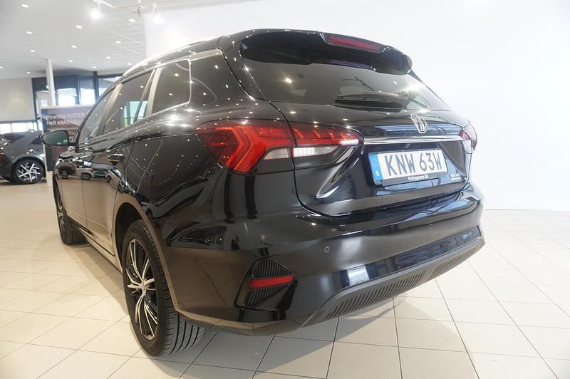 Begagnad MG MG5 EV Long Range 114 kW (156 HK) 2022 Svart Kombi