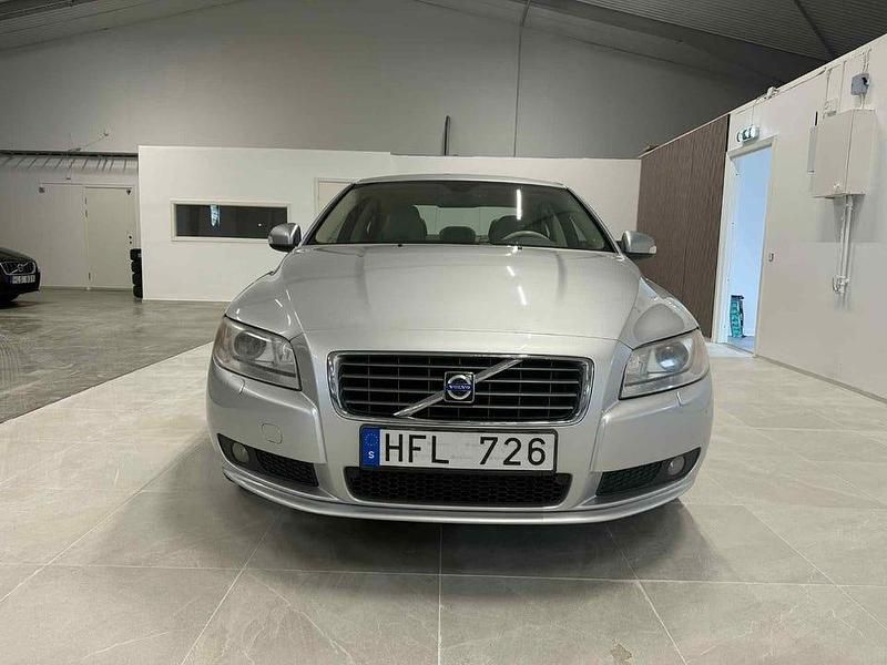 Begagnad Volvo S80 Summum 200 HK (147 kW) 2006 Ljusgrå Sedan
