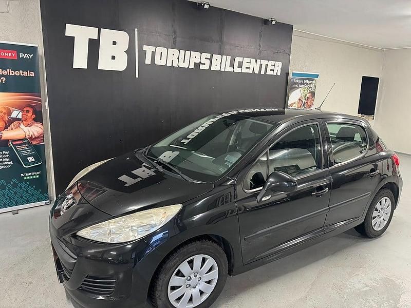 Svart Begagnad 2009 Peugeot 207 Halvkombi | 24 900 kr (Marknadspris) - Bild 1/4