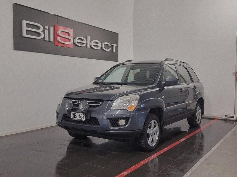 Grå Begagnad 2008 Kia Sportage SUV | 29 900 kr (Marknadspris) - Bild 1/4