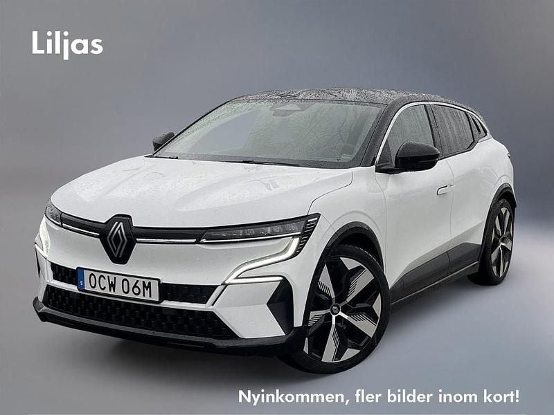 Vit Begagnad 2022 Renault Mégane Techno Halvkombi | 289 000 kr (Marknadspris) - Bild 1/3