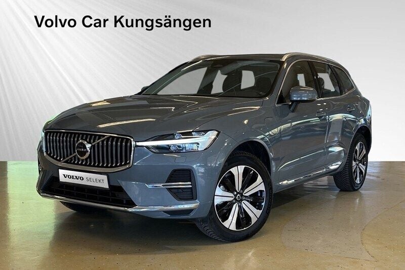 Grå Begagnad 2022 Volvo XC60 Plus SUV | 479 900 kr - Bild 1/3