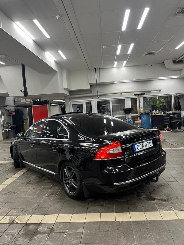 Begagnad Volvo S80 163 HK (119 kW) 2014 Kopparmetallic/brun Sedan