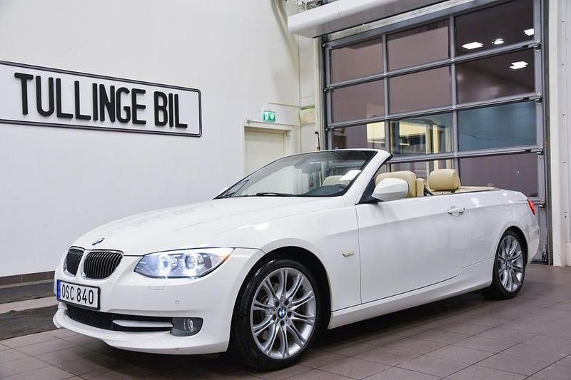 Begagnad BMW 325 M Sport 218 HK (160 kW) 2013 Vit