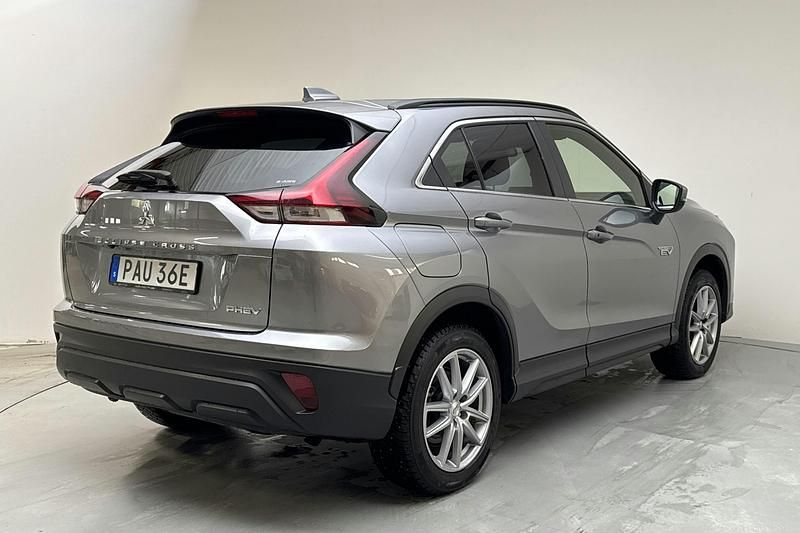 Begagnad Mitsubishi Eclipse Cross 185 HK (136 kW) 2021 Grå SUV