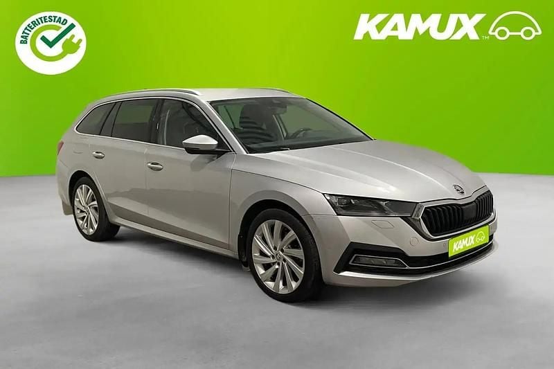 Grå Begagnad 2021 Skoda Octavia Style Kombi | 214 700 kr (Marknadspris) - Bild 1/4