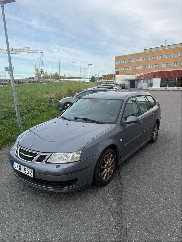 Brun Begagnad 2007 Saab 9-3 Linear Kombi | 17 000 kr (Bra pris) - Bild 1/3