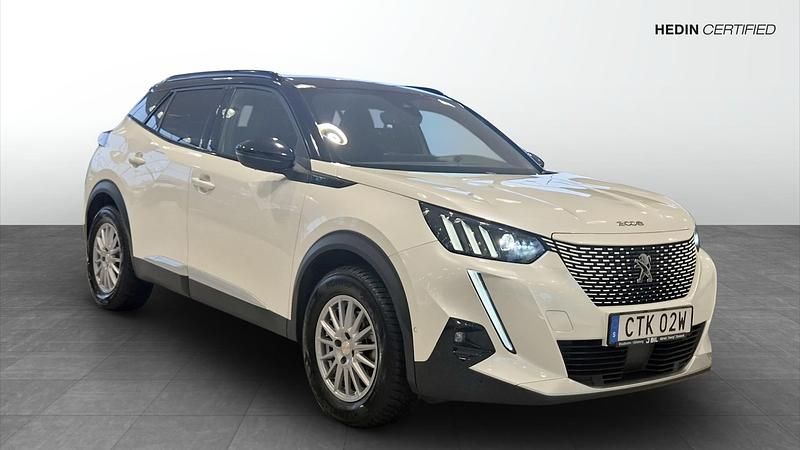 Begagnad Peugeot e-2008 GT 100 kW (136 HK) 2022 Vit SUV