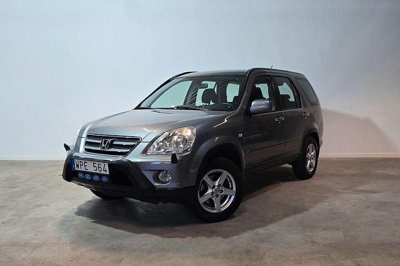 Grå Begagnad 2005 Honda CR-V SUV | 114 900 kr - Bild 1/4