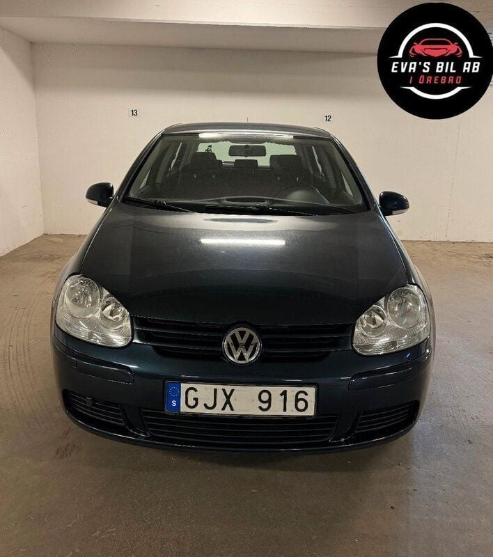 Mörkblå (blå) Begagnad 2008 VW Golf VI Trendline Halvkombi | 35 000 kr (Bra pris) - Bild 1/4