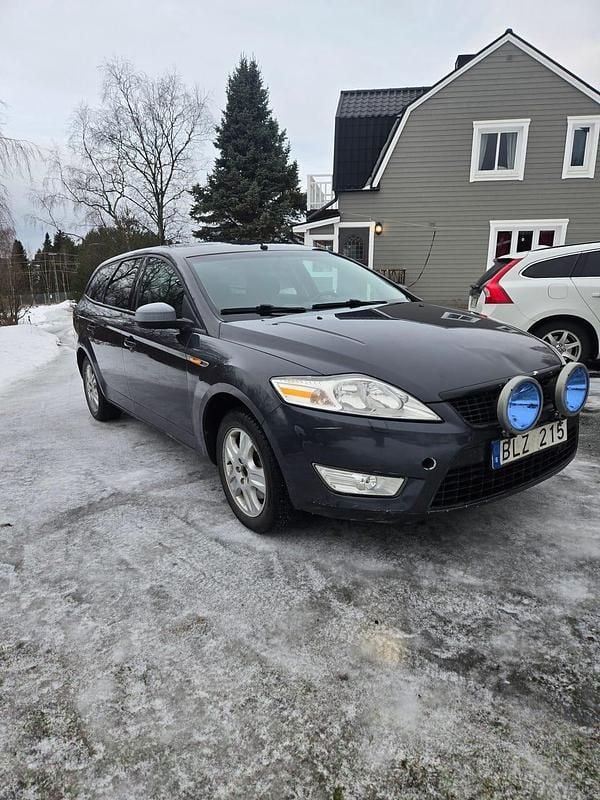 Begagnad 2010 Ford Mondeo Kombi | 15 000 kr (Bra pris) - Bild 1/4