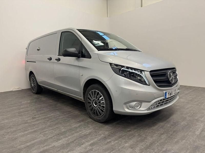Silver Begagnad 2023 Mercedes Vito Van | 479 000 kr (Marknadspris) - Bild 1/4