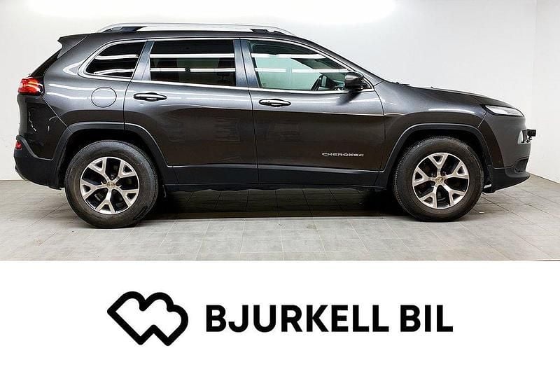 Grön Begagnad 2015 Jeep Cherokee SUV | 119 900 kr (Marknadspris) - Bild 1/4
