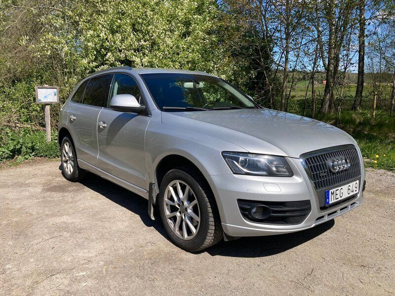 Silver Begagnad 2011 Audi Q5 Design SUV | 126 000 kr (Marknadspris) - Bild 1/4