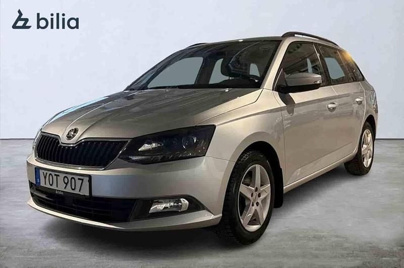 Begagnad Skoda Fabia 2018 Silver Kombi