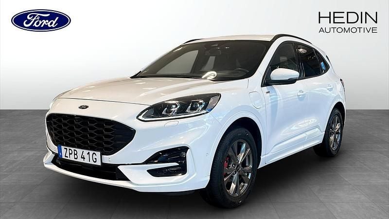 Frozen white Begagnad 2022 Ford Kuga ST-Line SUV | 294 900 kr (Lite dyr) - Bild 1/4