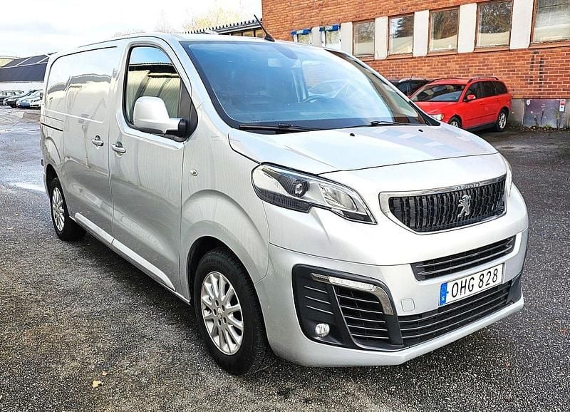 Silver Begagnad 2017 Peugeot Expert Van | 119 900 kr (Bra pris) - Bild 1/4