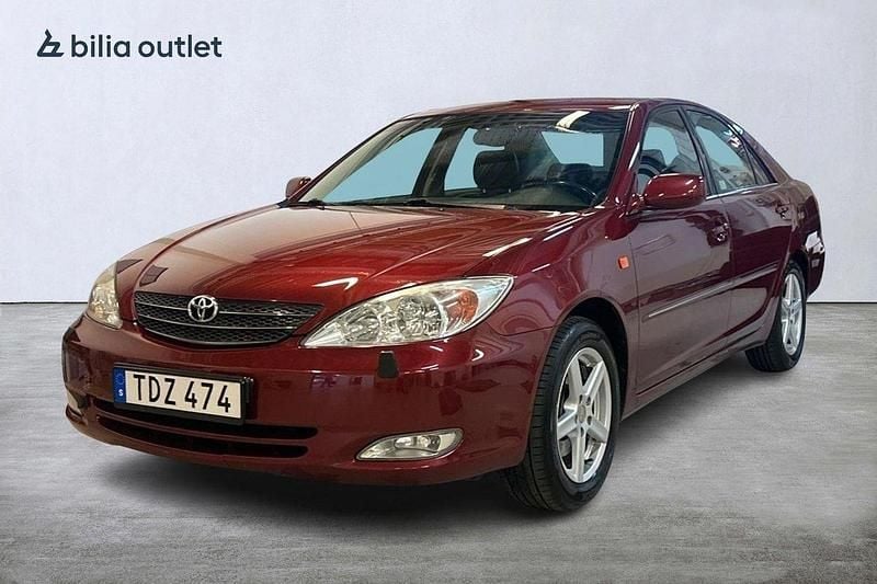 Mörkröd Begagnad 2001 Toyota Camry Sedan | 54 900 kr - Bild 1/3