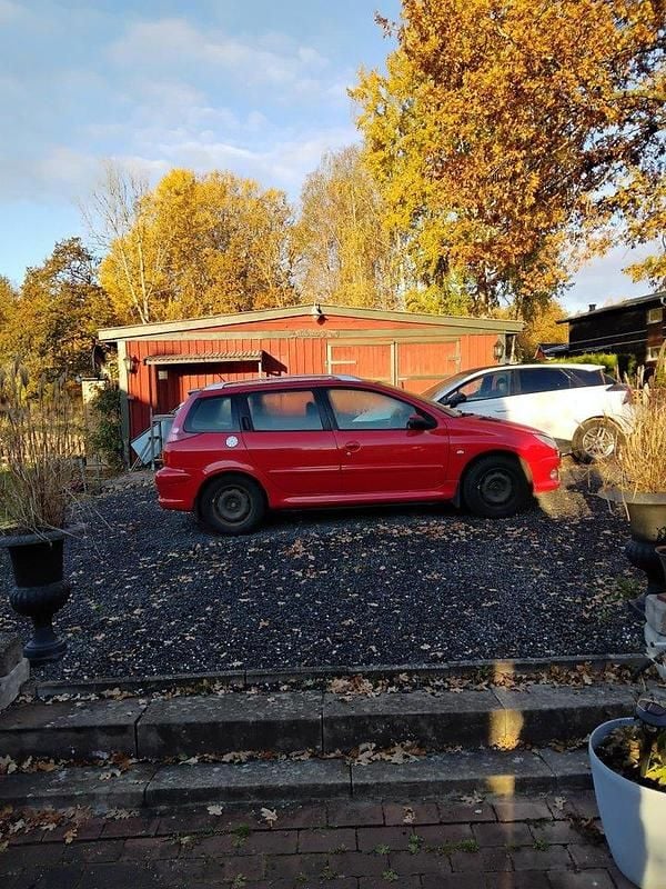 Röd Begagnad 2007 Peugeot 206 Kombi | 10 000 kr (Superpris) - Bild 1/1