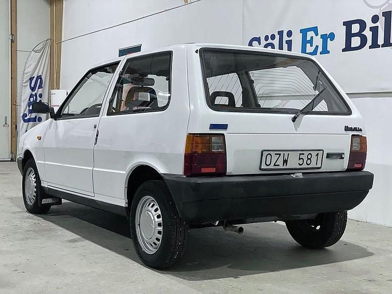 Begagnad Fiat Uno 45 HK (33 kW) 1990 Vit Halvkombi