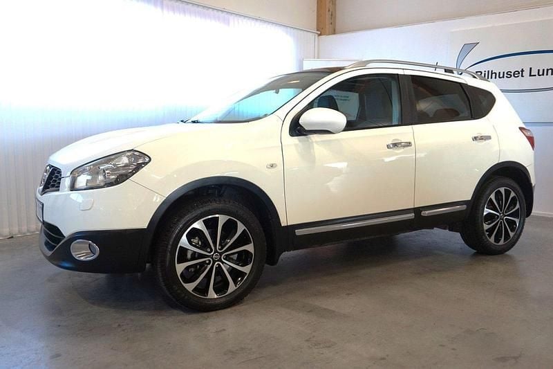 Vit Begagnad 2011 Nissan Qashqai SUV | 82 000 kr (Marknadspris) - Bild 1/4