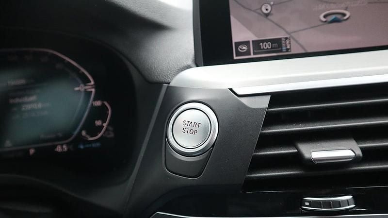 Begagnad BMW X3 184 HK (135 kW) 2020 Grå SUV