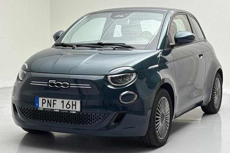 Grön Begagnad 2022 Fiat 500e | 169 000 kr - Bild 1/4