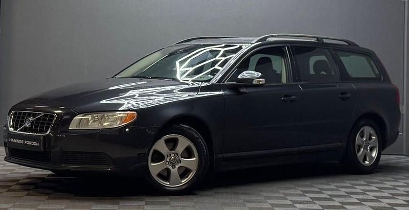 Grå Begagnad 2009 Volvo V70 Kombi | 39 900 kr (Superpris) - Bild 1/4