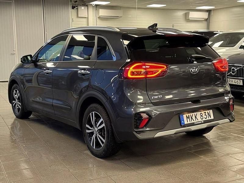 Begagnad Kia Niro Advance 143 HK (105 kW) 2020 Grå SUV