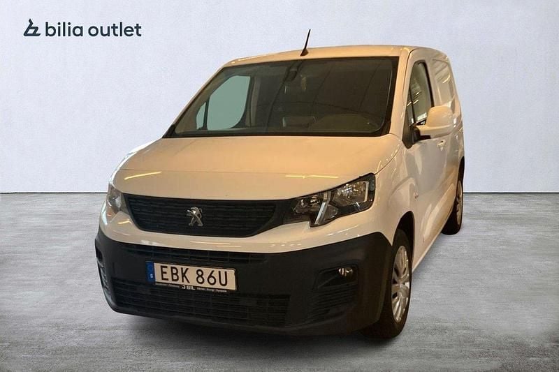 Vit Begagnad 2020 Peugeot Partner Minibuss | 149 000 kr (Superpris) - Bild 1/4