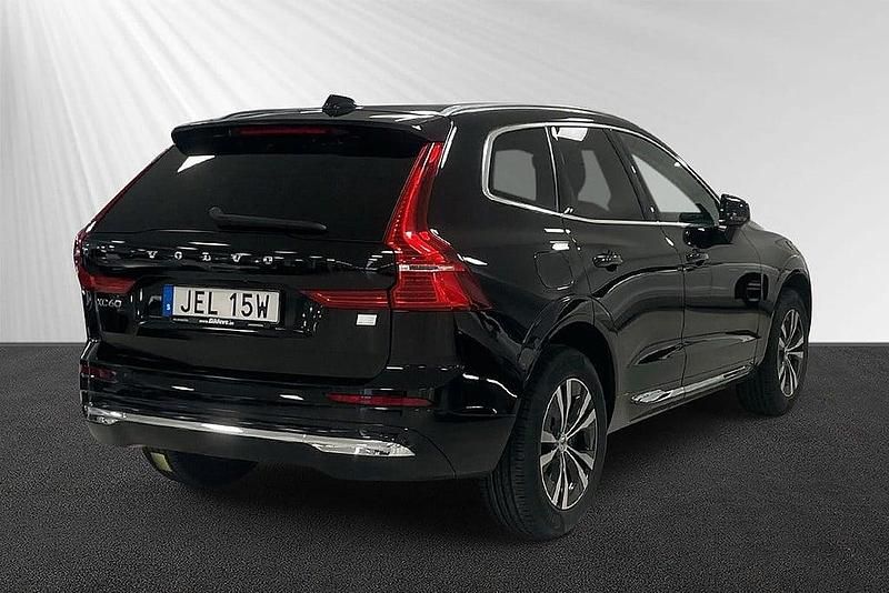 Begagnad Volvo XC60 Core 253 HK (186 kW) 2023 Svart SUV