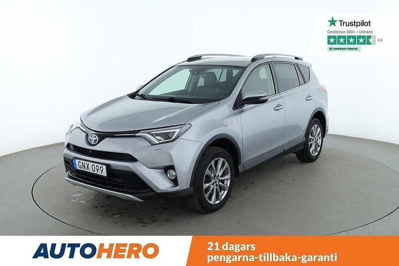 Silver Begagnad 2017 Toyota RAV4 Hybrid Executive SUV | 256 000 kr (Marknadspris) - Bild 1/4