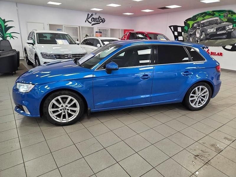 Begagnad Audi A3 Proline 150 HK (110 kW) 2018 Blå Sedan