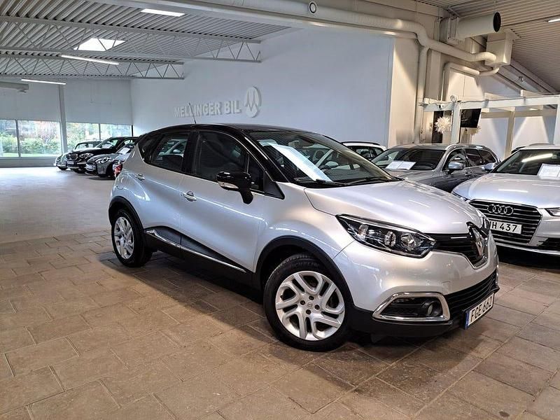 Flerfärgad Begagnad 2014 Renault Captur SUV | 109 500 kr (Marknadspris) - Bild 1/4